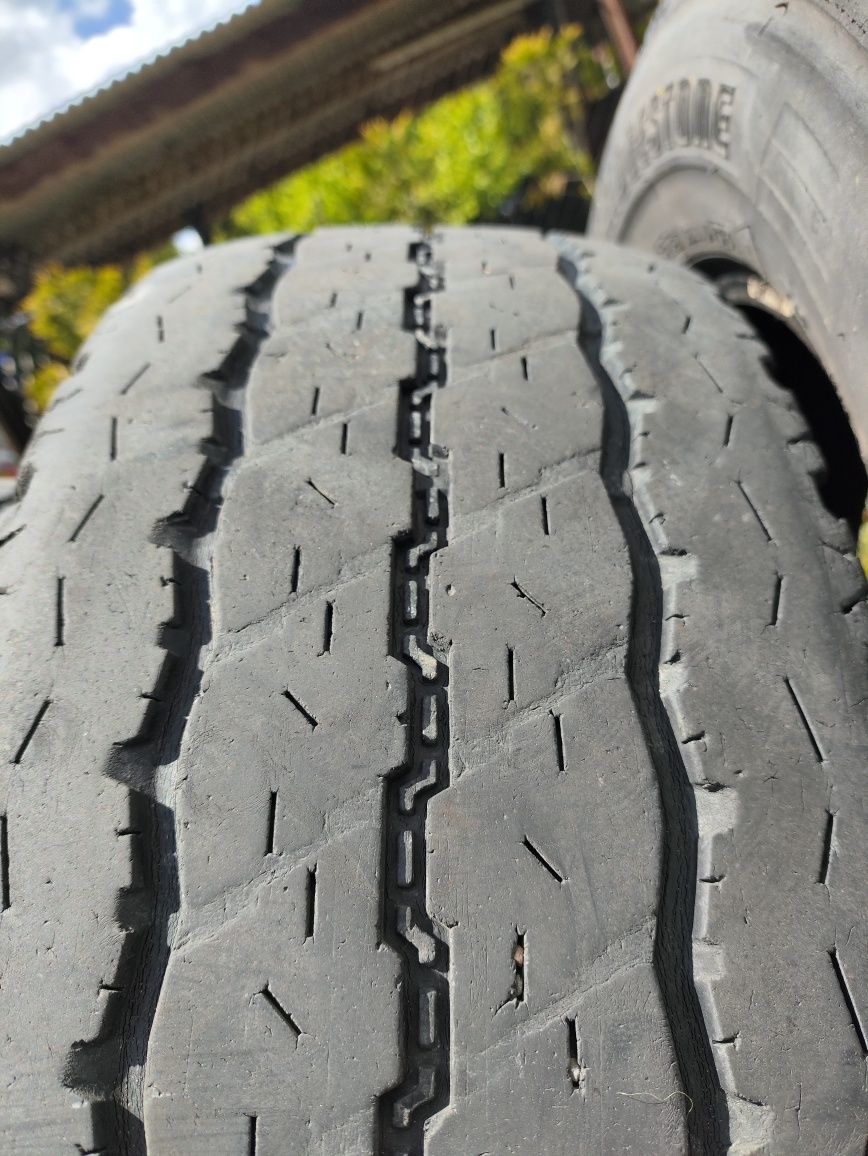 OKAZJA 4x wzmacniane  opony letnie 215/70 R15C  Bridgestone