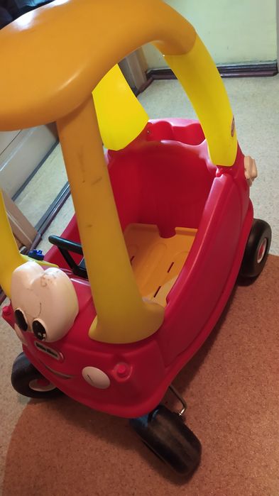 Samochód little tikes
