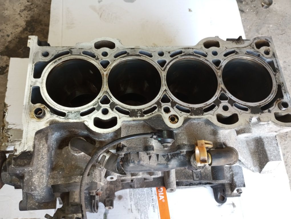 Блок циліндрів двигуна 2.3 L3 Mazda 6 Tribute Ford
