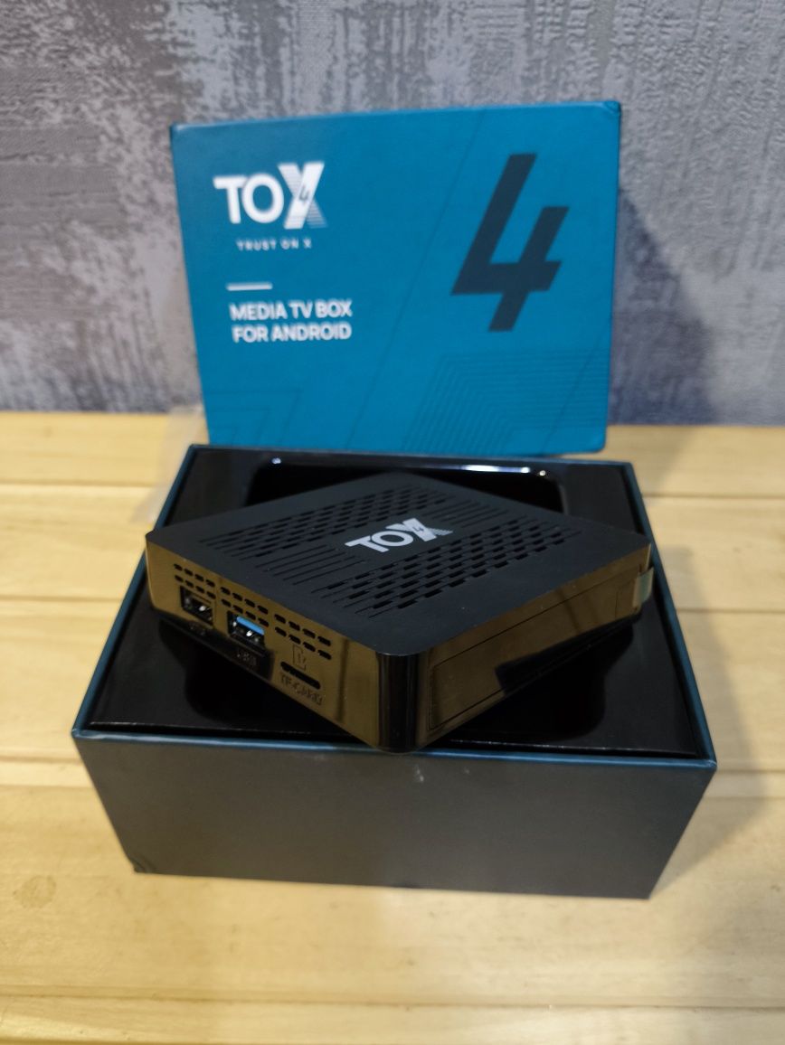 Ugoos TOX4 4/32Gb Android 13 TB приставка Настроена Smart TV Box