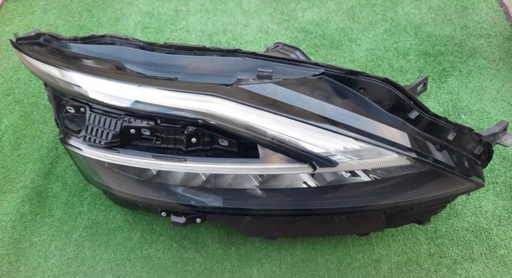 Farol direito qashqai j12