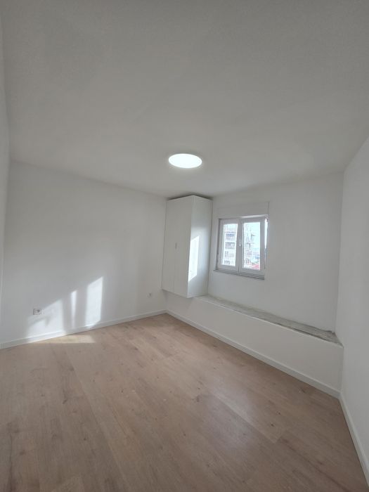 Moradia T2 praça das Flores Porto