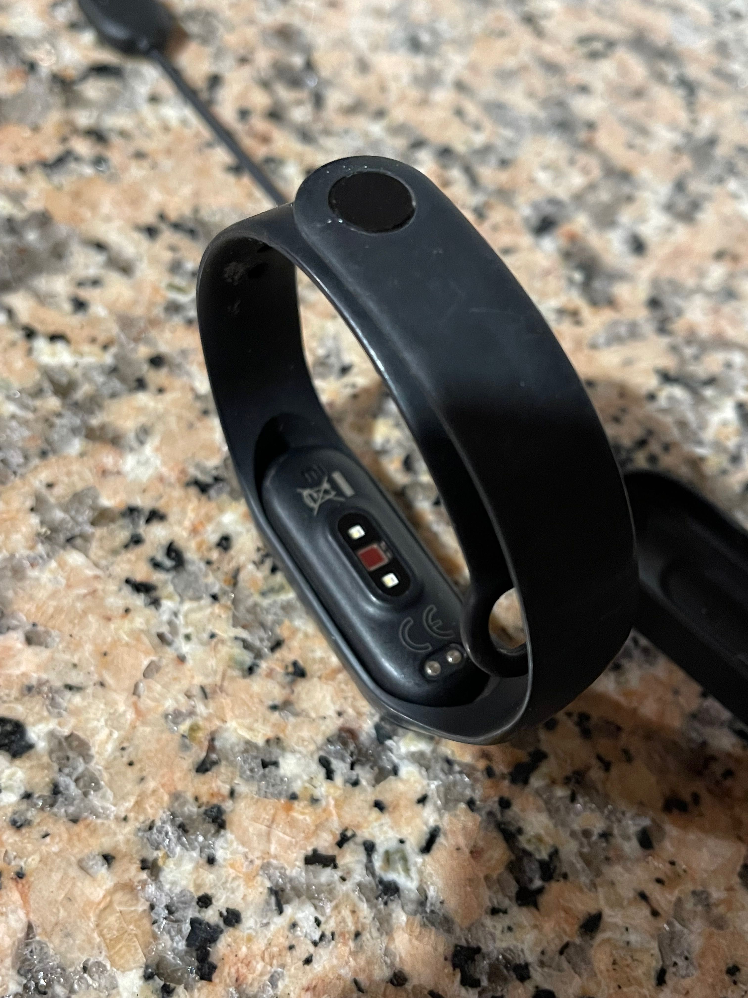 Xiaomi mi band 4