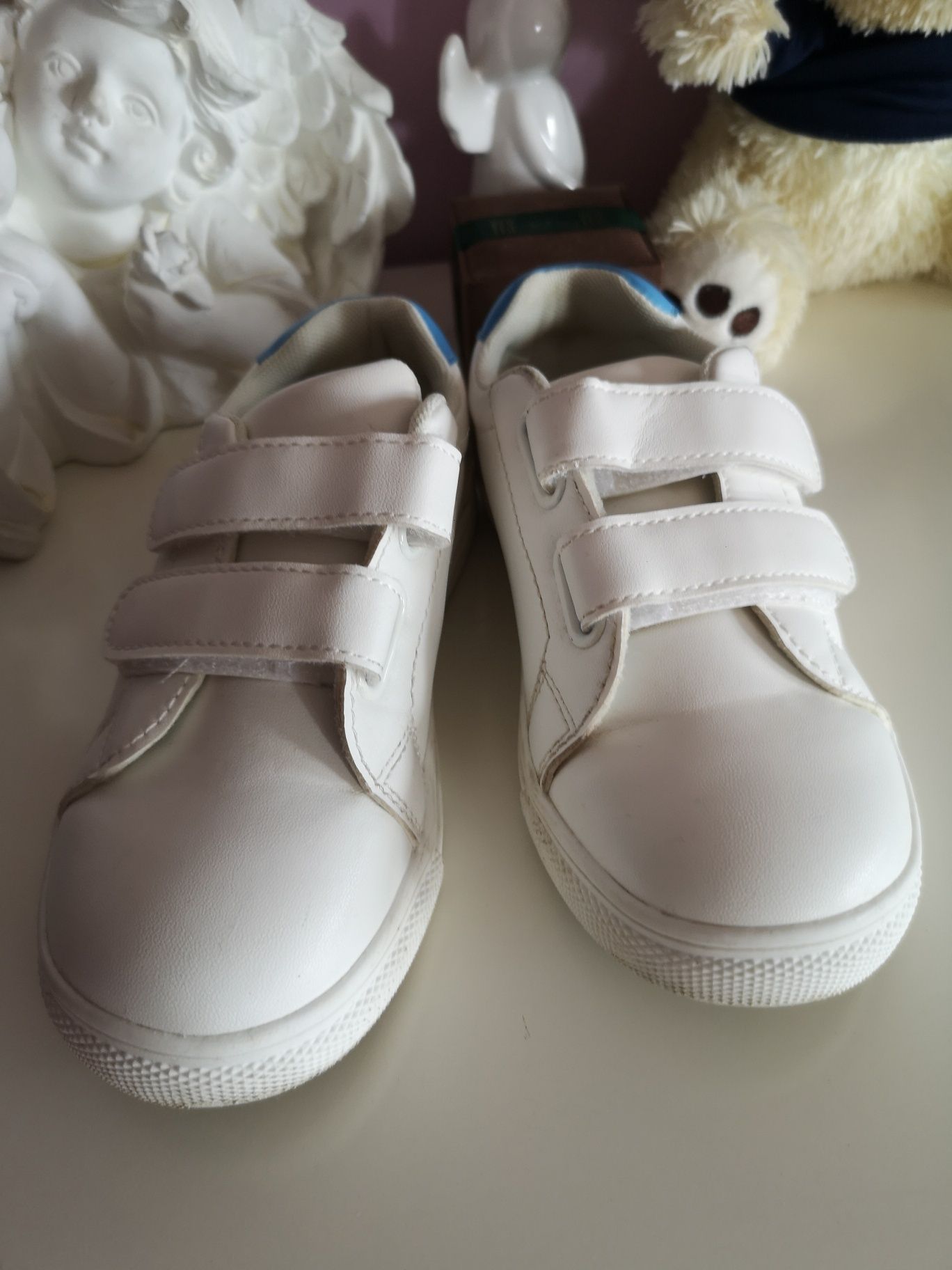 Buty sportowe na rzepy białe adidasy dla chłopca r. 30