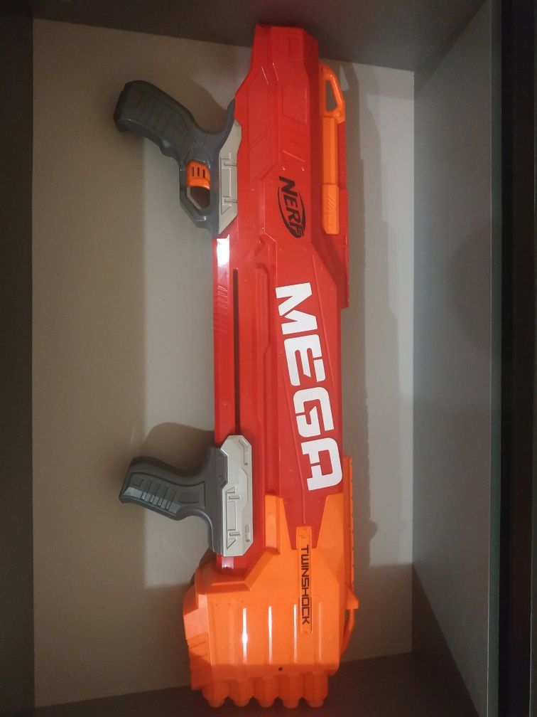 Nerf mega twinshock