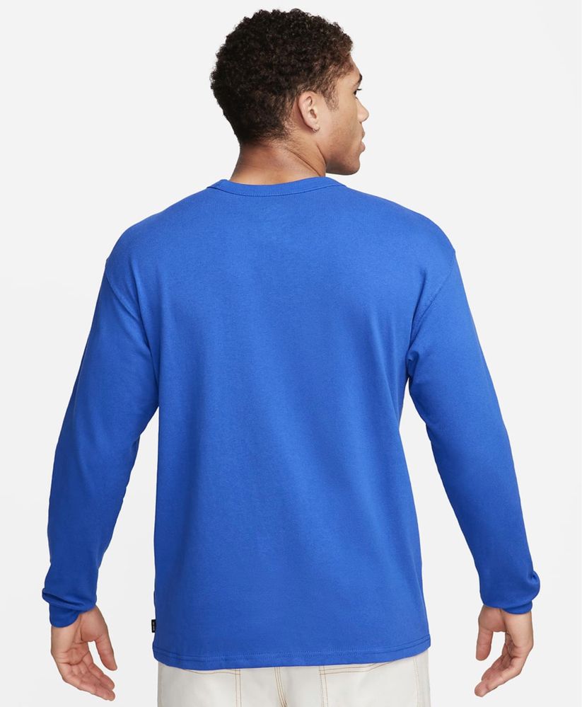 Оригінальний лонгслів синій Nike Sportswear Premium Essentials
