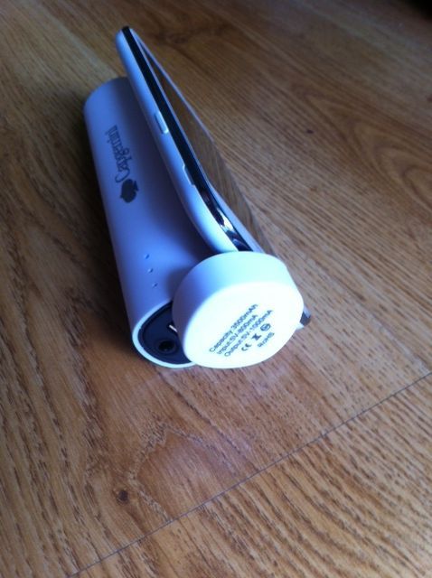 Solidny Powerbank 3500mAh z głośnikiem + kabel USB do Samsung iPhone