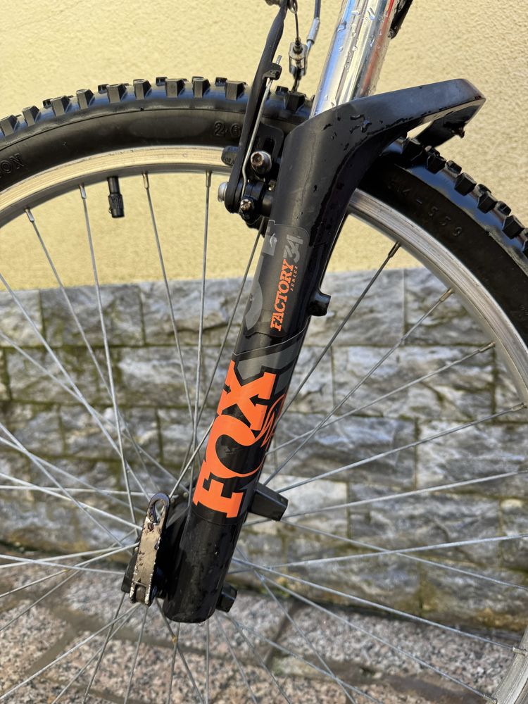 Bicicleta BTWIN btt roda 26