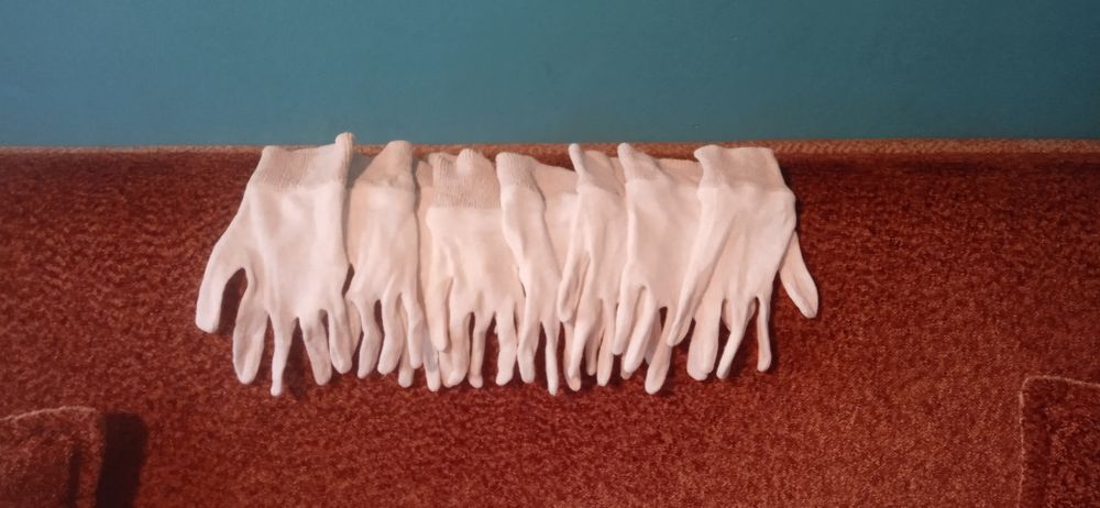 Rękawice ogrodowe uniwersalne 10 par/Nowe-cena za całość