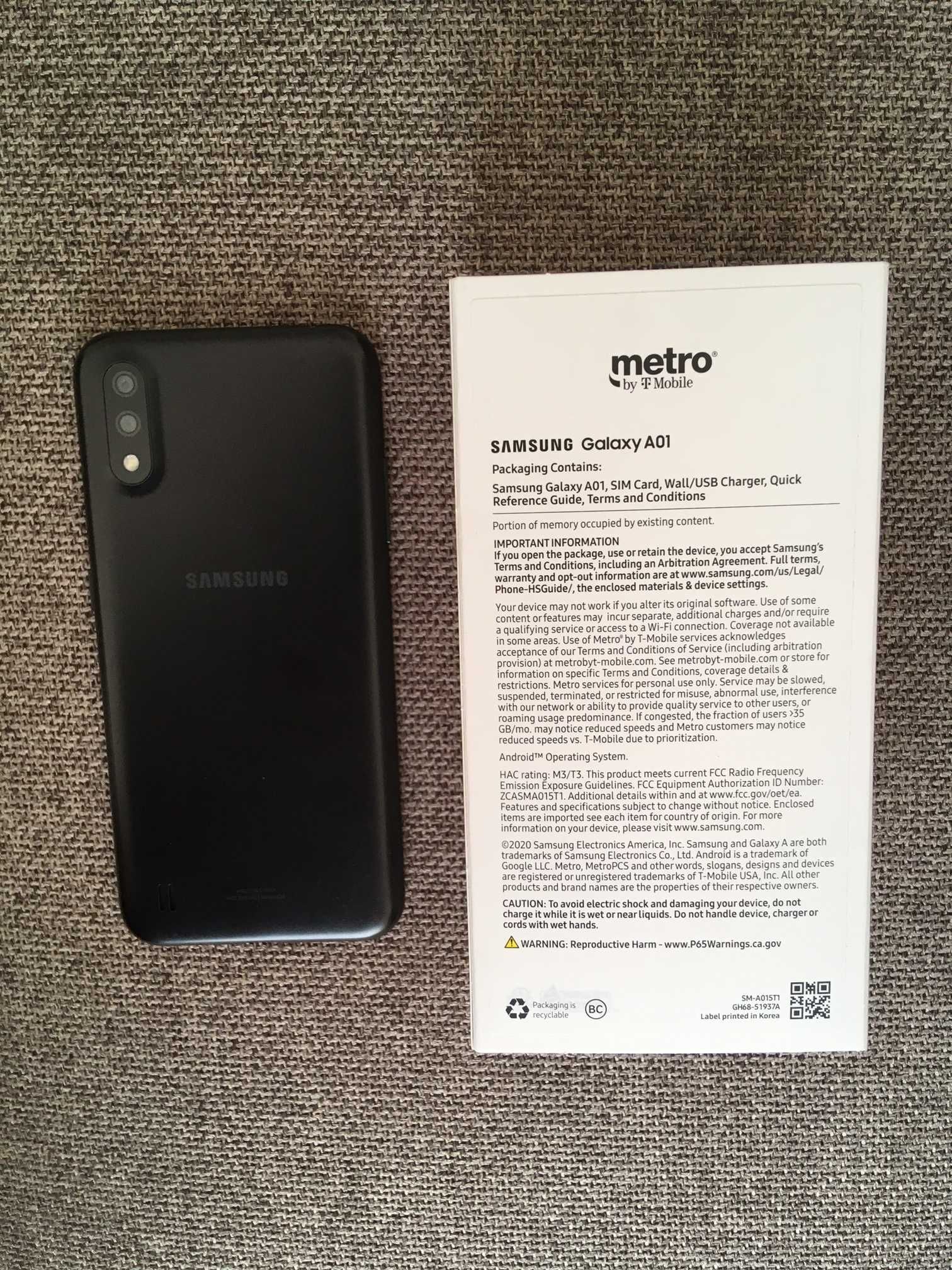 Смартфон Samsung A015T (Galaxy A01 2/16Gb) новый