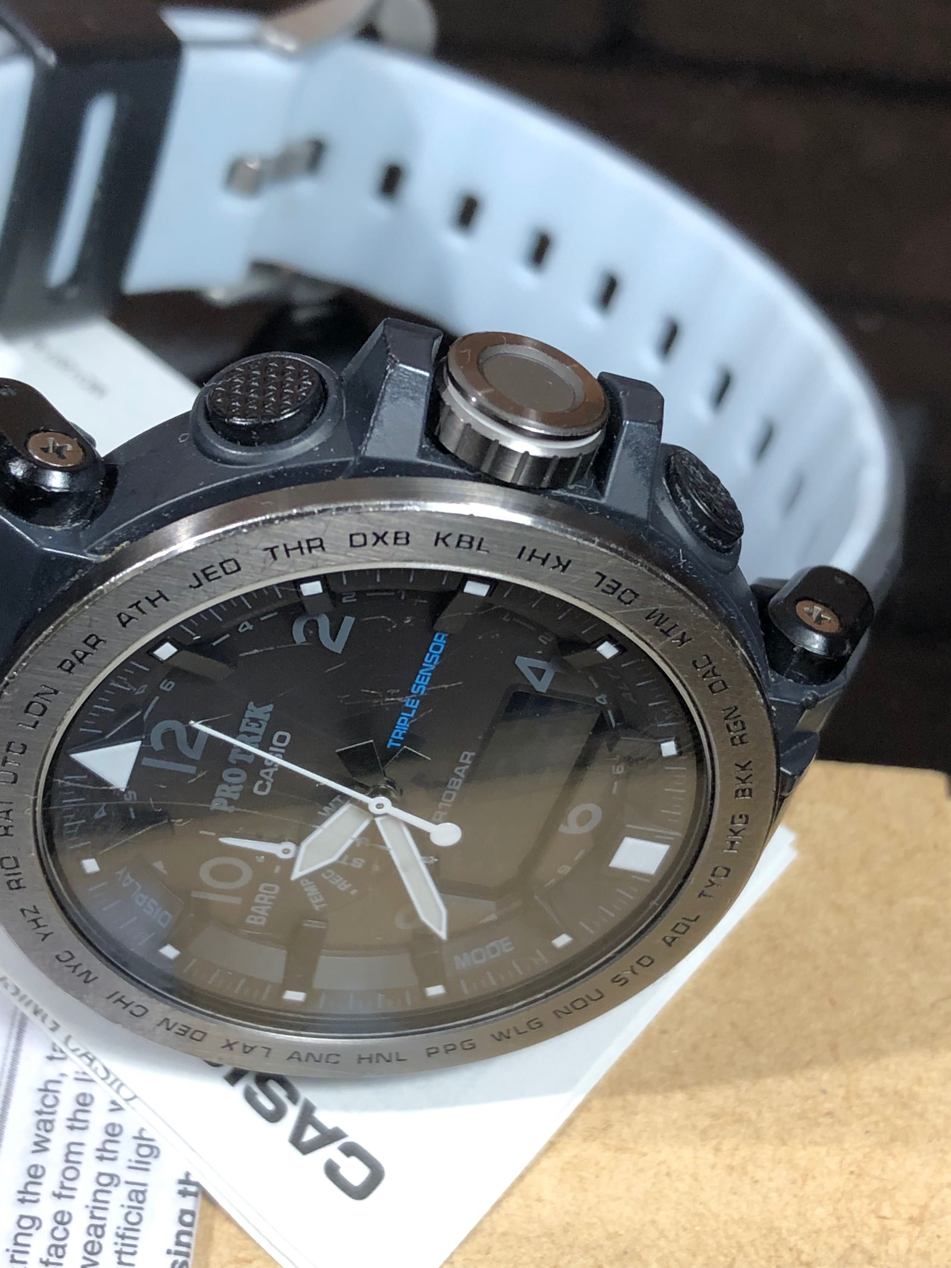часы Casio PRG-650Y-1СR