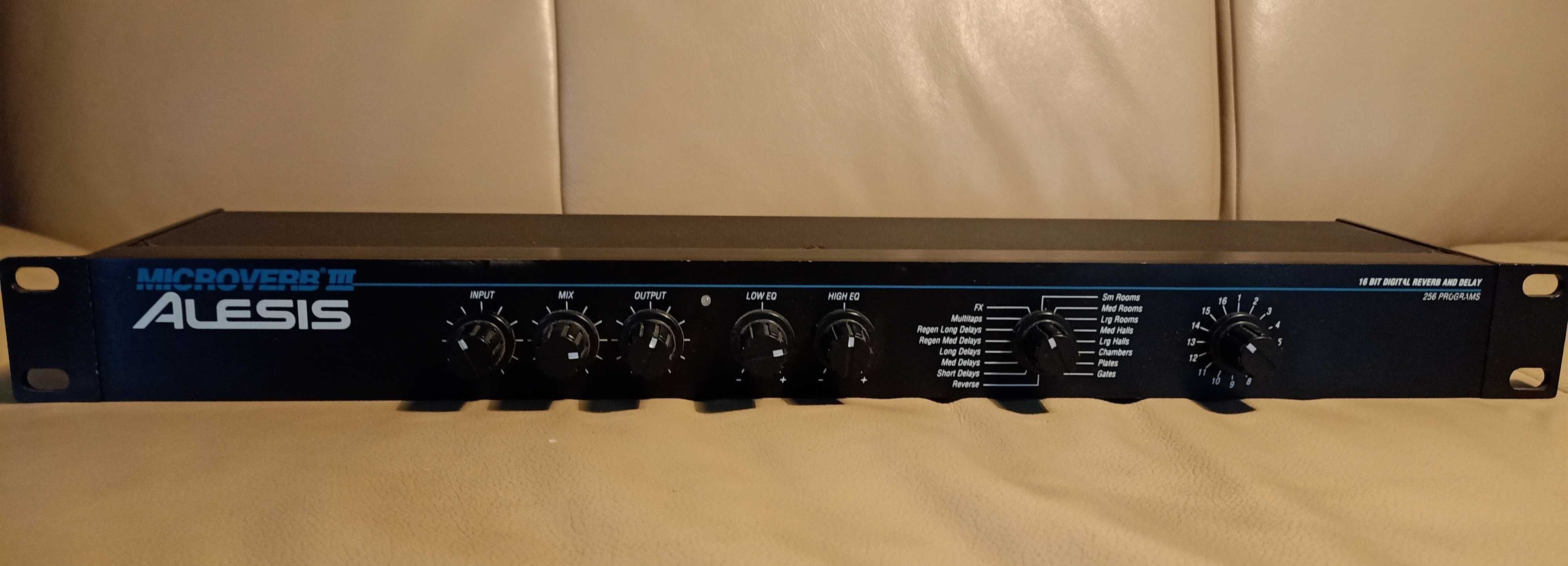 Alesis Microverb 3 - Reverb and delay