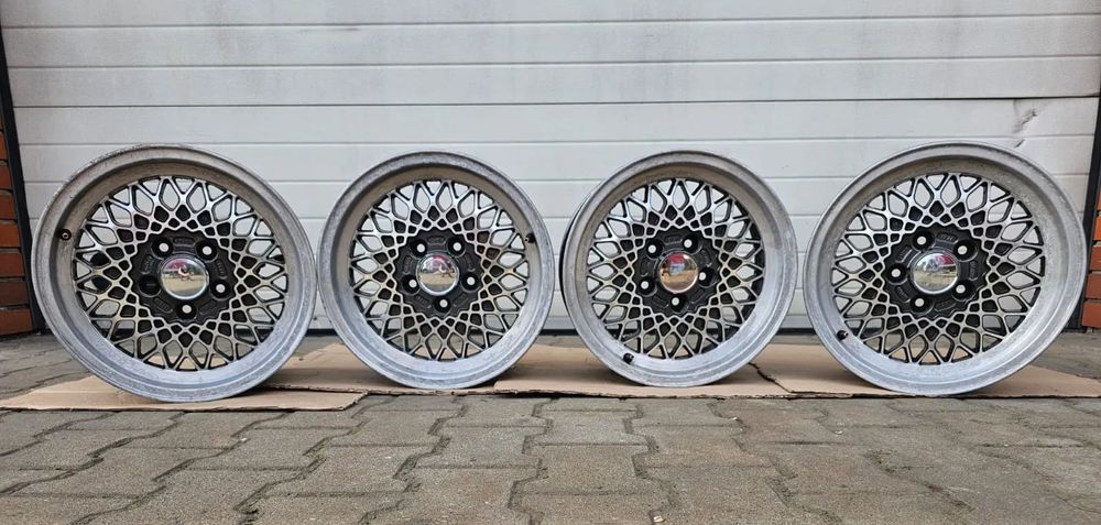 Melber Mesh BBS Mercedes-Benz W107 W116 W123 W124 W126 W201 / KBA 40990 / 7Jx15 ET24 5x112