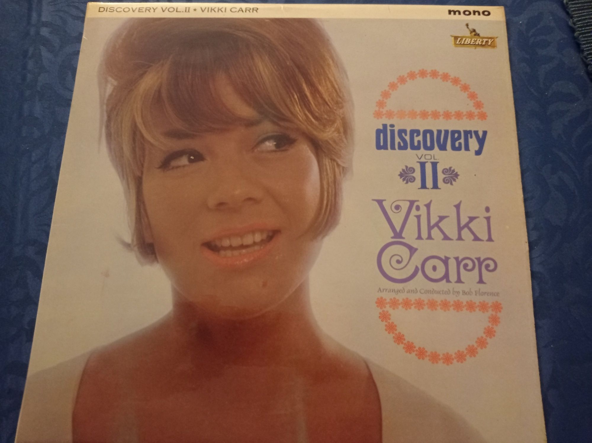 Vikki Carr -; Discovery II