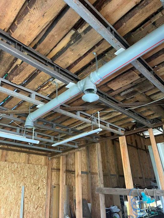 ПРОДАМ дом с автомастерской по ул.Пушкаревской (Холодная гора)