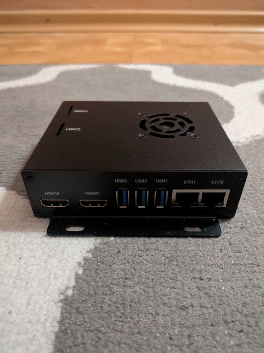 Zestaw CM4-DUAL-ETH-BOX-A-EU DUAL ETH z Raspberry Pi CM4