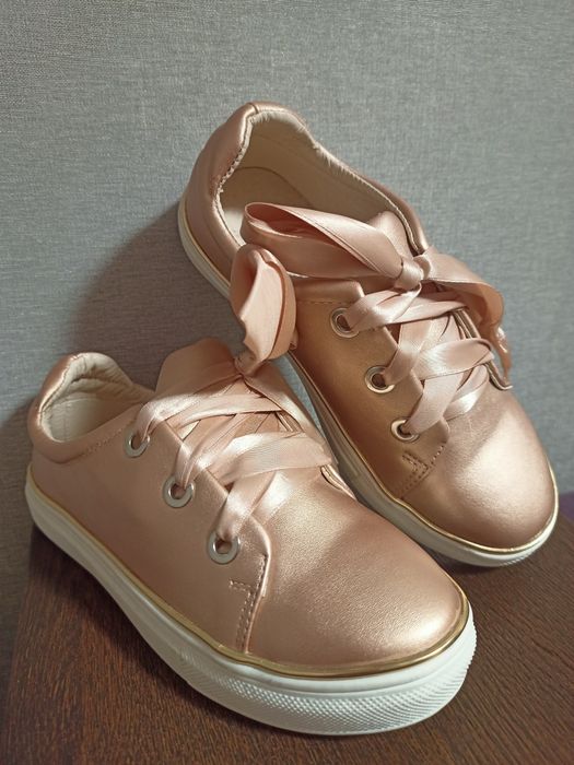 Кеди мокасини кросівки