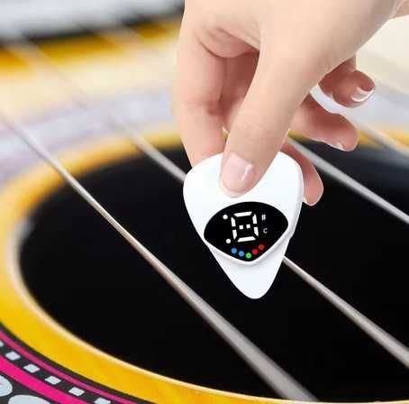 Palheta e Afinador de guitarra acústica 2 em 1, com pilha inclúdida