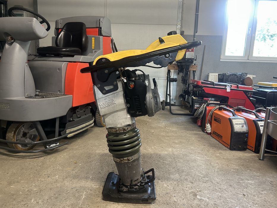 Skoczek stopa wibracyjna Wacker BS 60-2 (47)