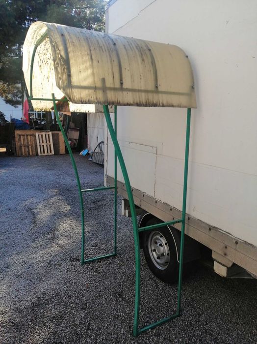 Daszek zadaszenie przed drzwi pergola wiatrołap