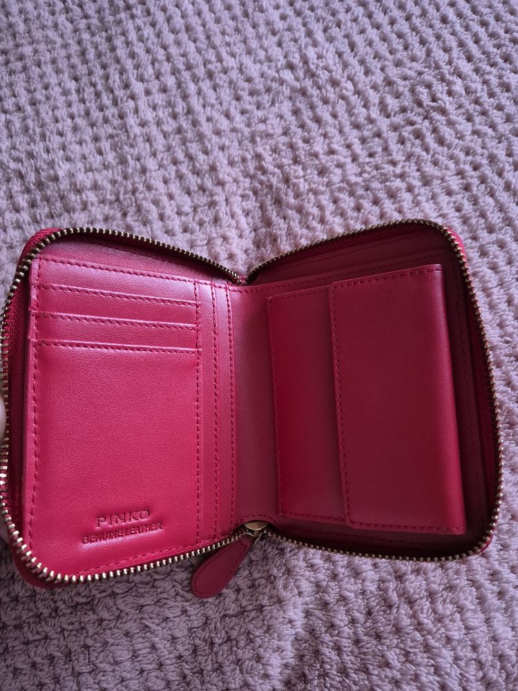 Czerwony portfelik Pinko