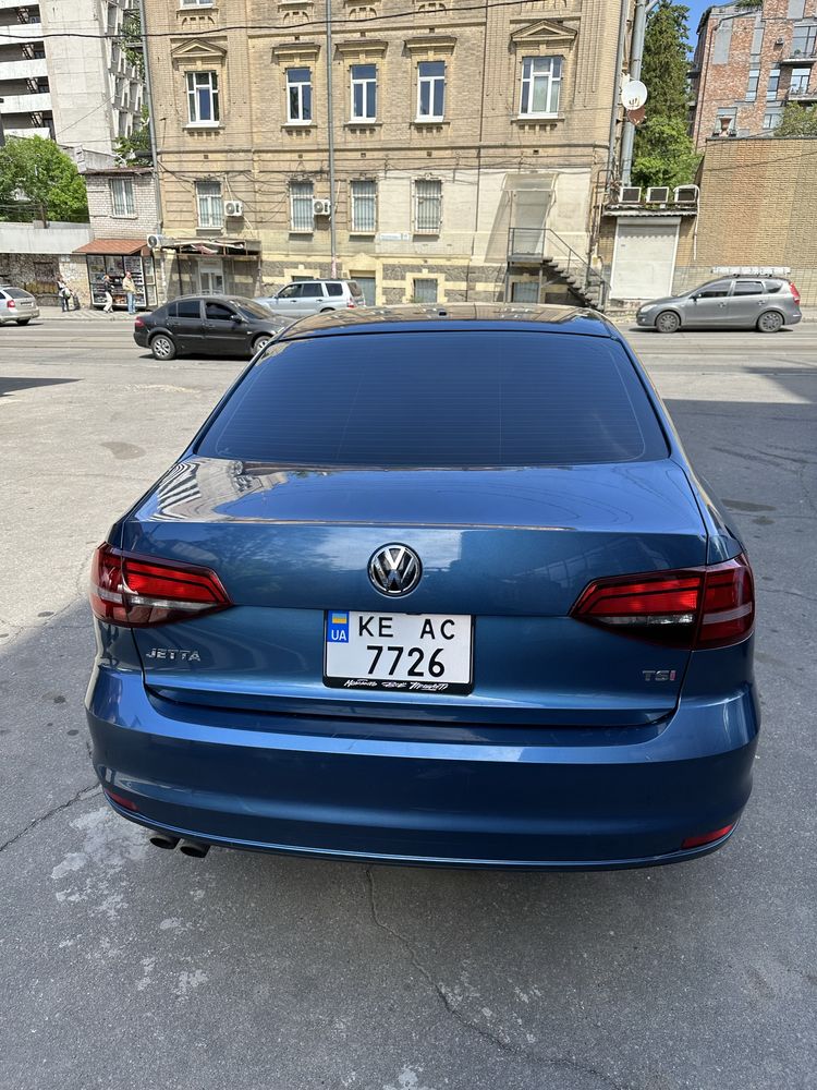 Volkswagen jetta 2016