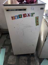 Робочий холодильник