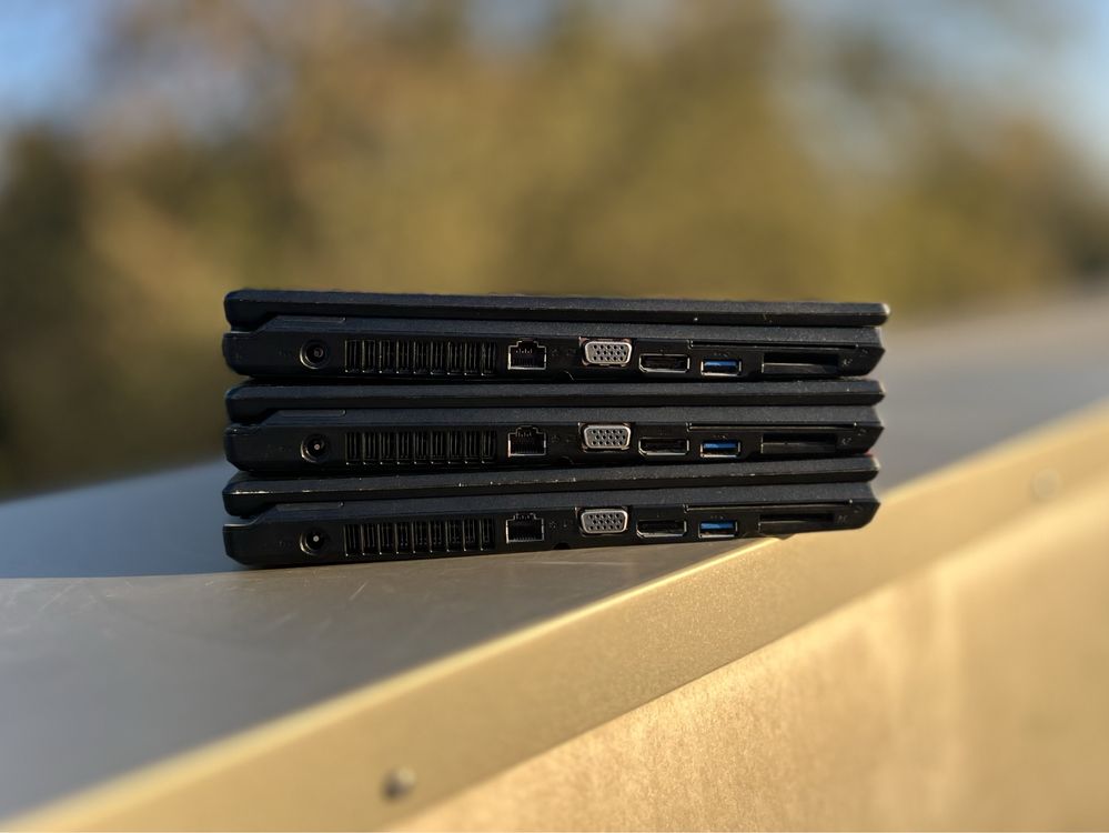 Ноутбук Fujitsu LifeBook E546/i3-6100/8GB/256GB/14.0"HD/ГАРАНТІЯ