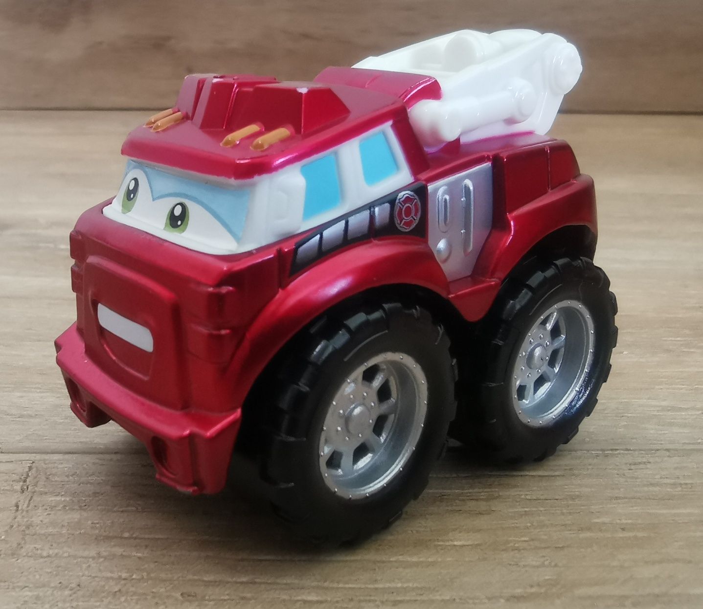Sprzedam zestaw Chuck Wesoła remiza strażacka Hasbro Tonka