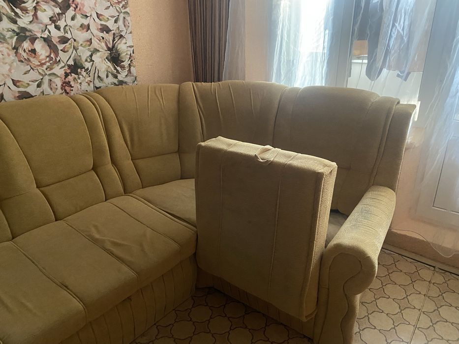 Комфортний кутовий диван