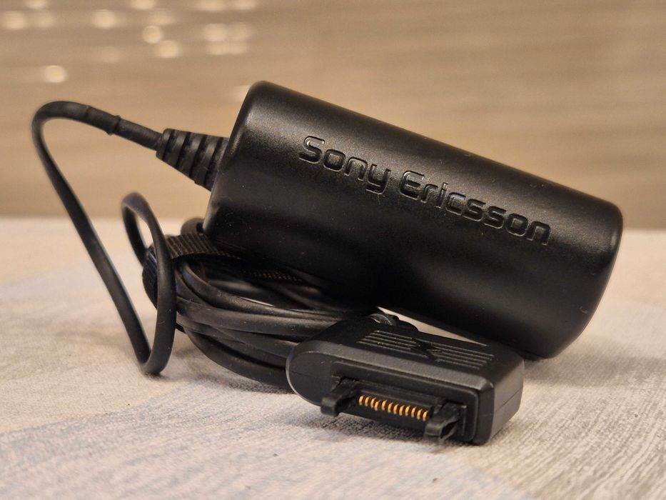 Ładowarka Sony Ericsson oryginalna