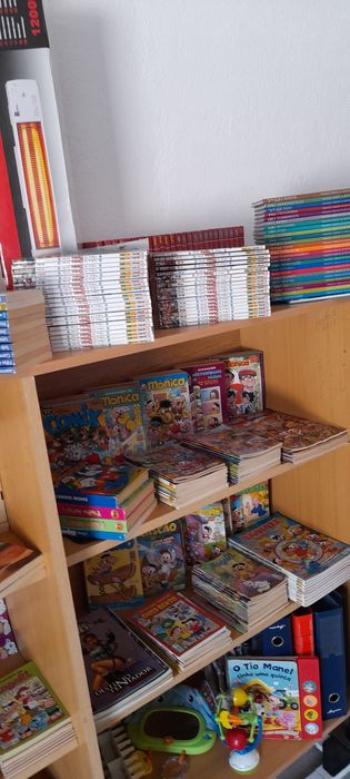 Venda livros B desenha Mónica jovem e outros,