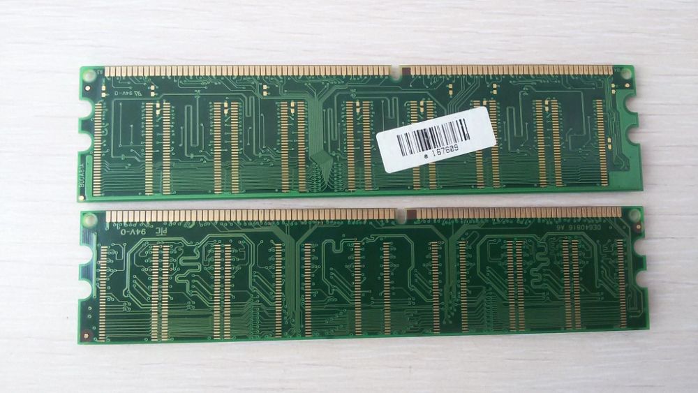 Модули памяти DDR333 и DDR400 по 256MB