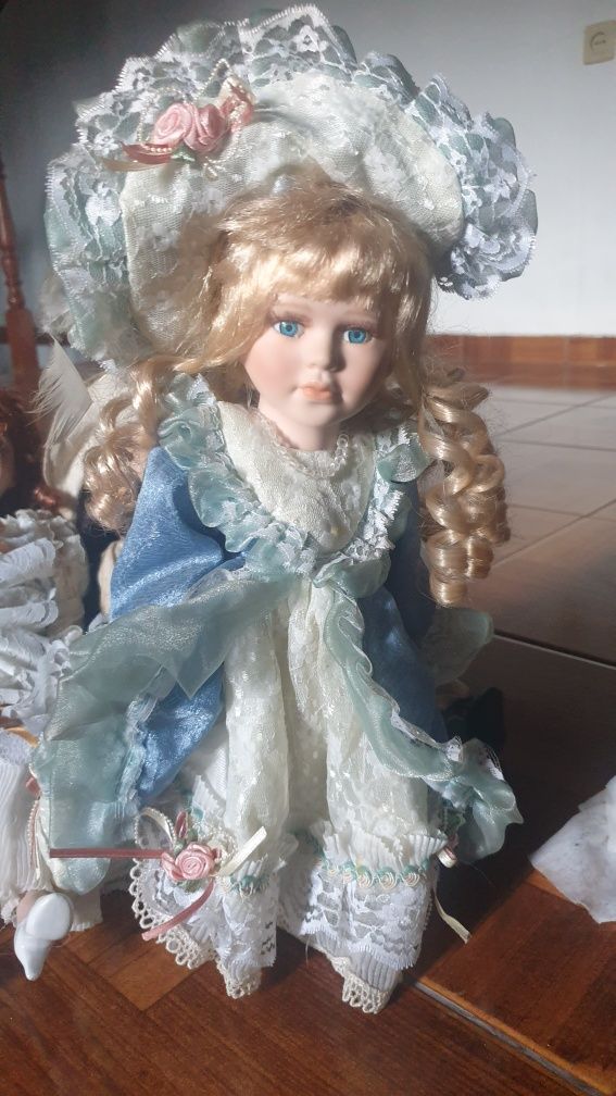 Boneca de porcelana