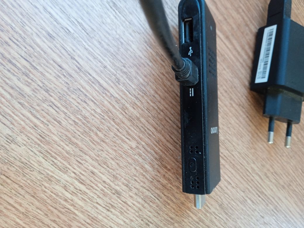 Продаю Lenovo IdeaCentre Stick 300