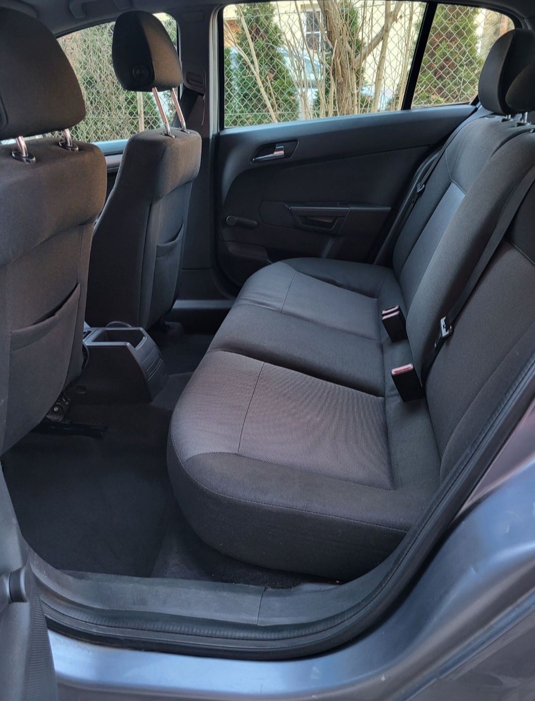 Opel Astra h 1.4 rocznik 2004
