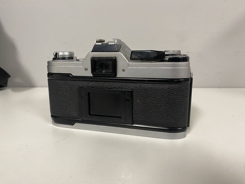Canon AT-1 50mm f1.8 - aparat analogowy, zadbany, z kolekcji