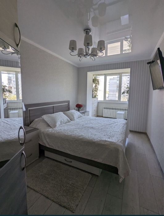 Здається в центрі трьохкімнатна квартира