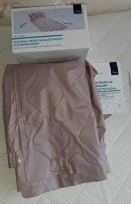 Materac przeciwodleżynowy firmy TIMAGO + 2 krążki