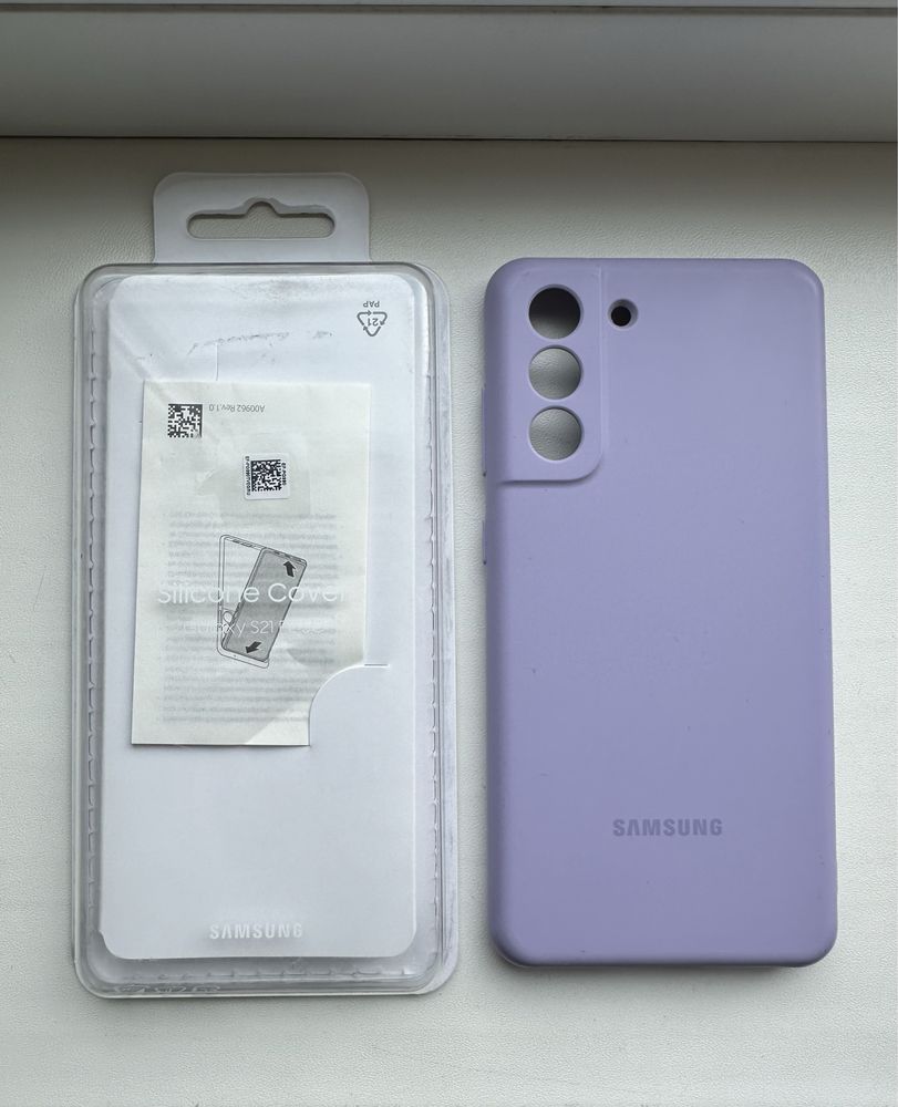 Продам оригинальный б/у чехол на Samsung Galaxy S21 FE