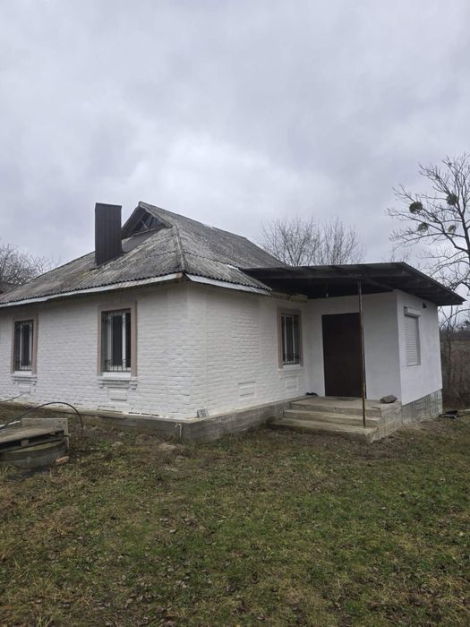 Продаж будинку  зі зручностями с.Потоки .