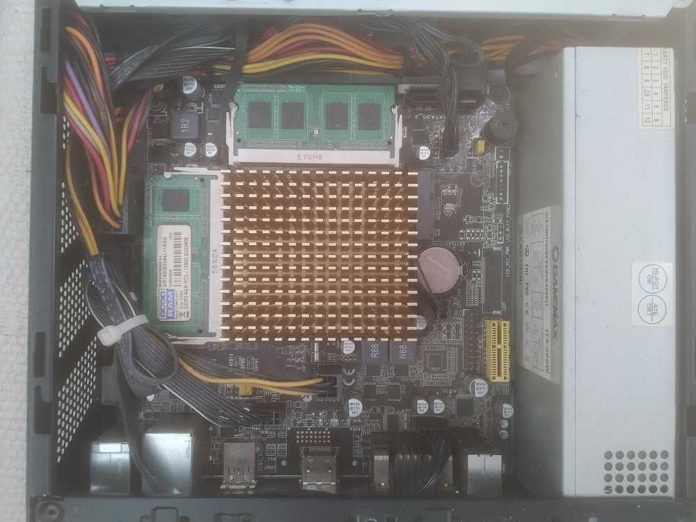 Неттоп, міні-комп'ютер Asus J1900I-C робочий, стан чудовий
