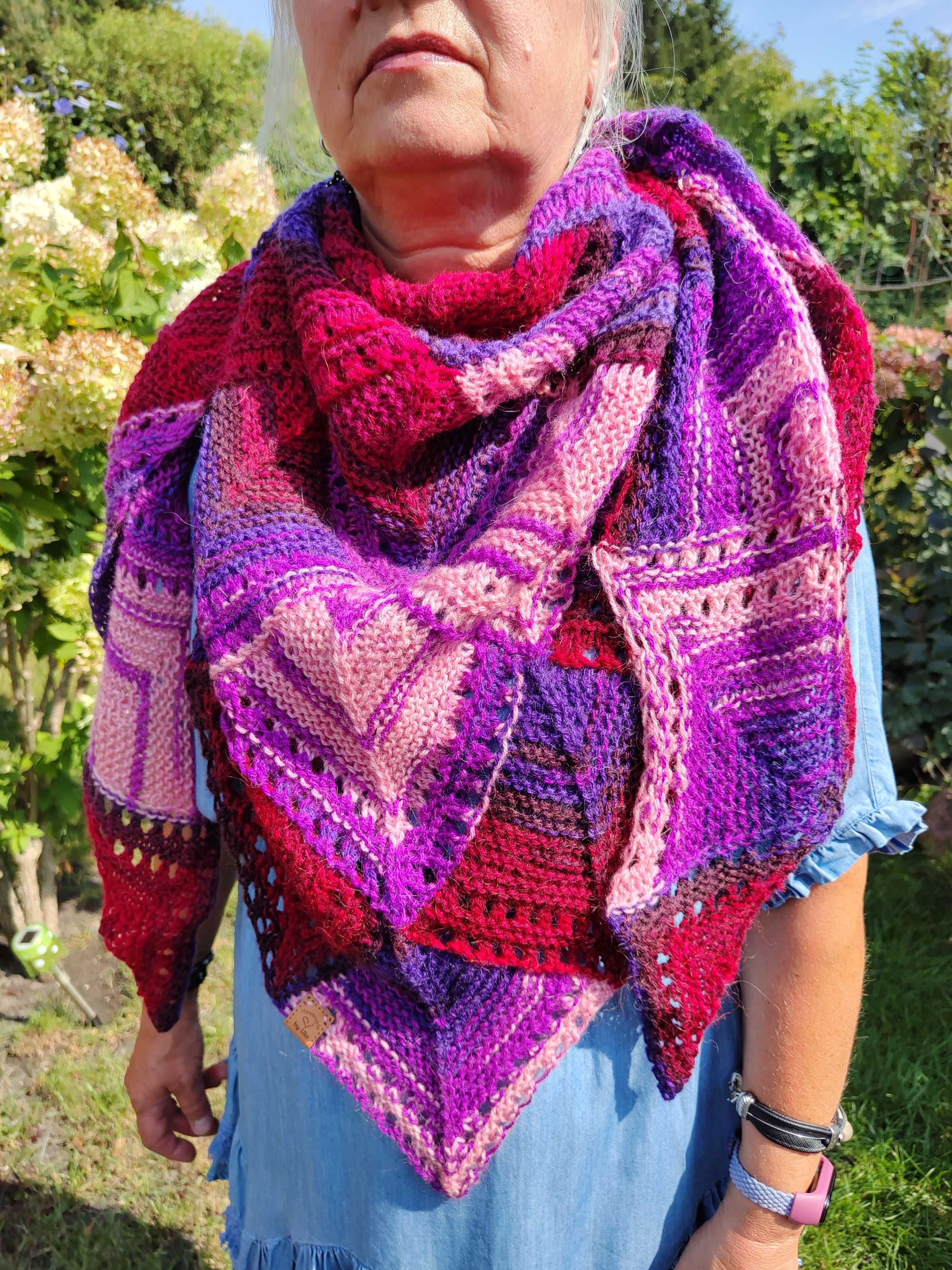 Chusta szal trójkątna handmade  AA856-1