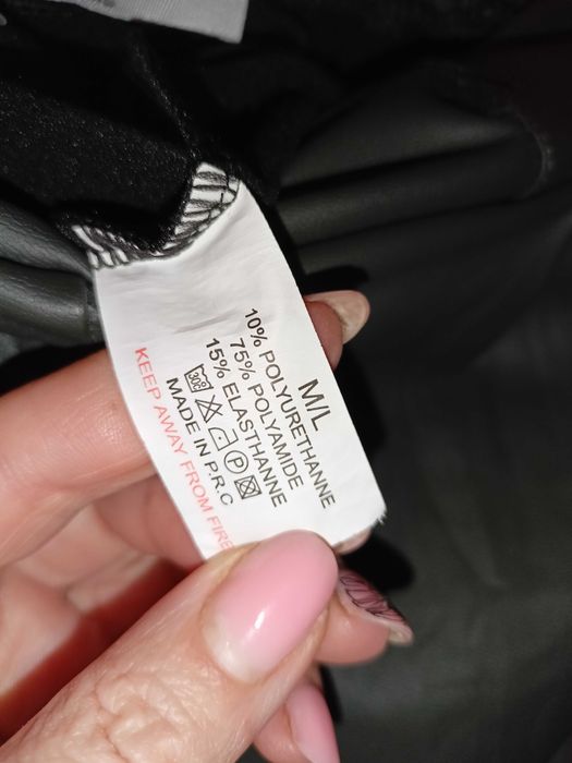 Modne spodnie bojówki z eco skóry M-L