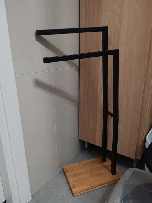 Wieszak na ręczniki