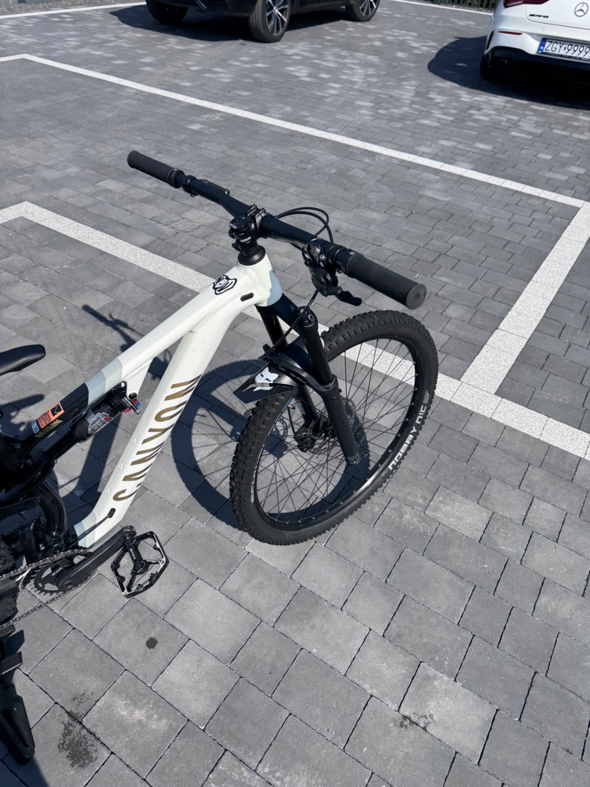 Canyon Young Hero Neuron 2023  XS
