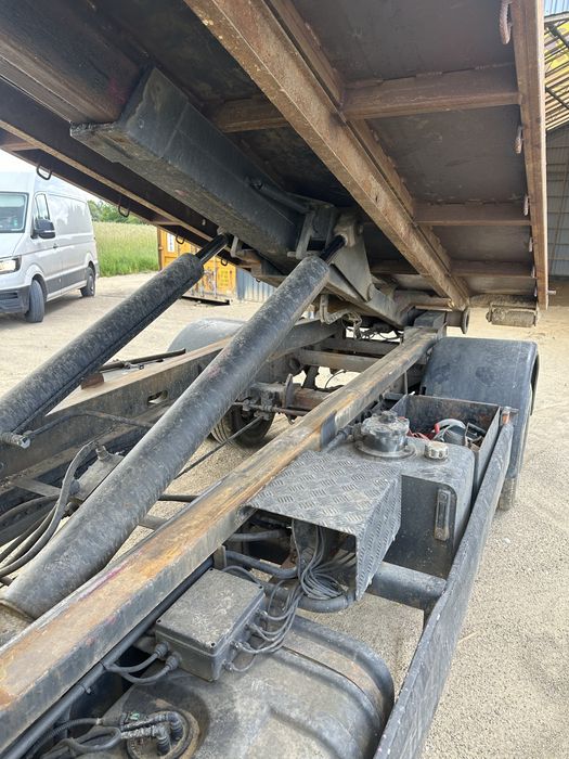 Sprzedam Iveco Daily 65C15 2.8  7,5 t 100tys przebiegu. Hakowiec