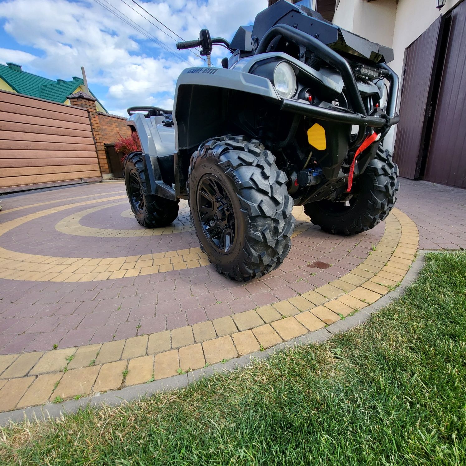 Квадроцикл brp xmr 650. 2022