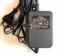 ОЕМ ИСТОЧНИК ПИТАНИЯ 12 В, 1 А со встроенным кабелем