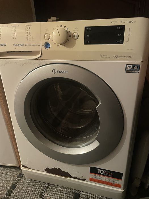 Maquina de lavar roupa Indesit - com erro